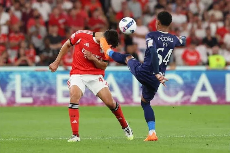 Santa Clara gặp khó trước Benfica