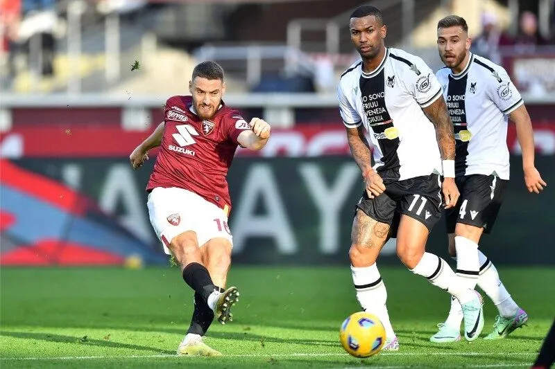 Torino quyết giành điểm trước Udinese